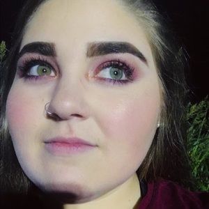 Meet your Posher, Breanna